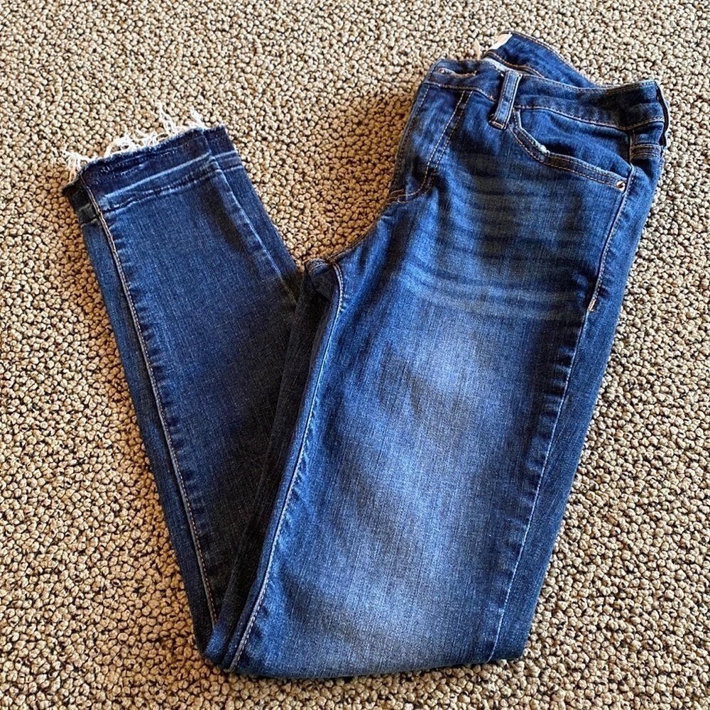 A2 Jeans Skinny w/ Distressing Size 1 Dark Blue in Excellent Condition